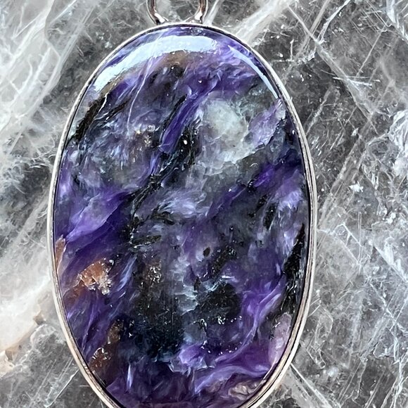 Stunning Charoite Pendant Stone Crystal Jewelry - Picture 7 of 9
